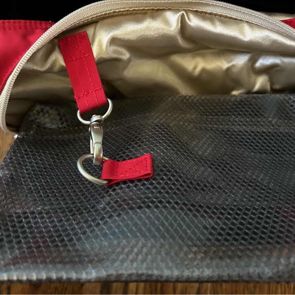 Brand new Ju-Ju-Be red diaper bag with clip on wallet and change pad - Picture 13 of 13